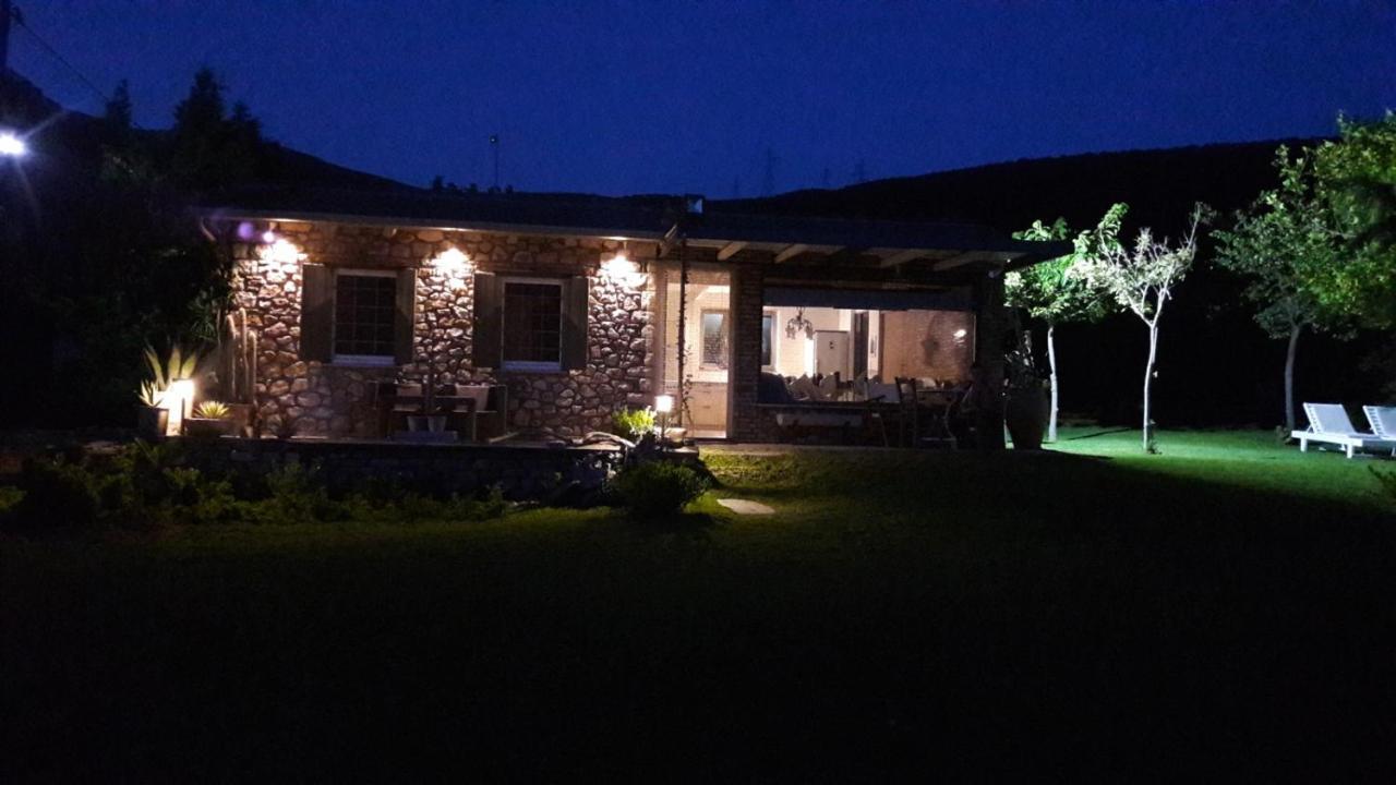 Klovino beach house Douvia Exteriér fotografie